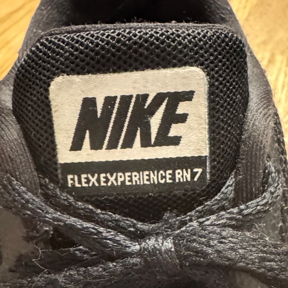 Nike Flex Experience RN 7 Black Sneakers - Picture 2 of 4